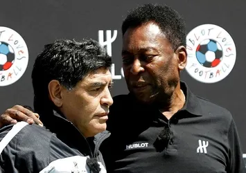 Pele'den duygusal Maradona paylaşımı!