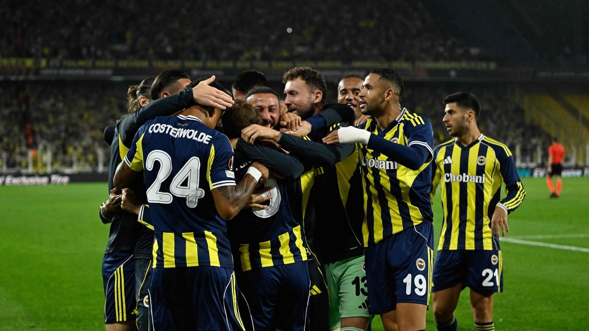 Fransız basınından Fenerbahçeli yıldıza övgü! 'Göz kamaştırdı' Fransız basınından Fenerbahçeli yıldıza övgü! 'Göz kamaştırdı'