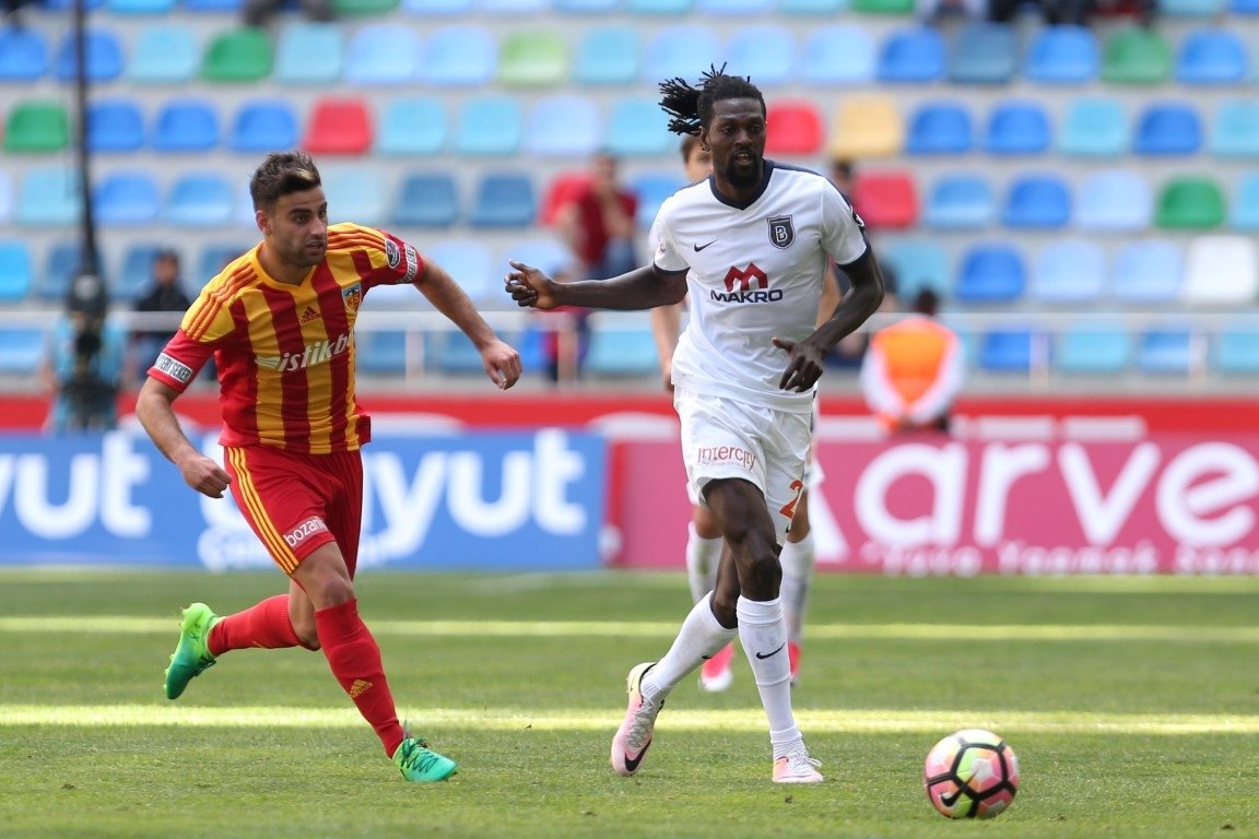 Beşiktaş, Deniz Türüç ile anlaştı