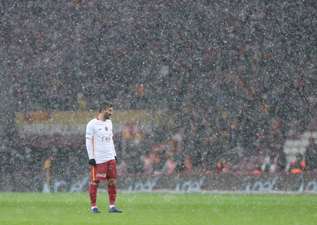 Sabri Sarıoğlu, Galatasaray’dan ayrılıyor mu?