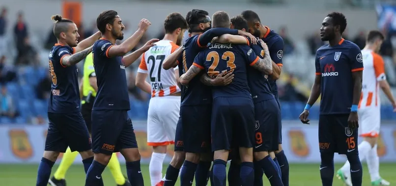 Medipol Başakşehir, Adanaspor'u son dakikada yıktı