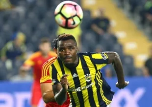 Emenike'den Advocaat için skandal sözler!