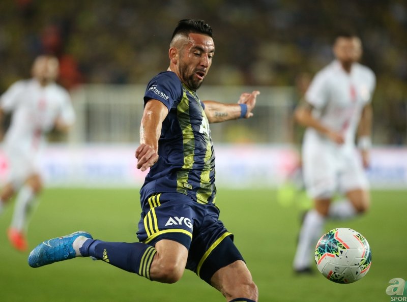 Fenerbahçe’de ilk ayrılık gerçekleşiyor! Oynamak istediği takımı açıkladı