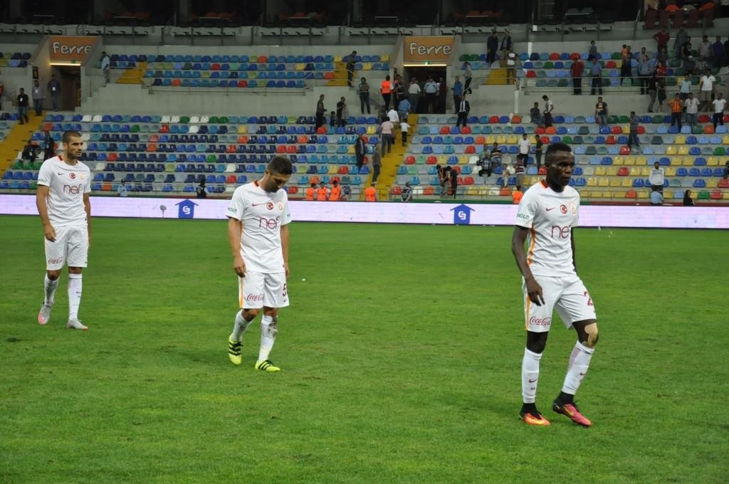 Galatasaray’dan devrim gibi karar!