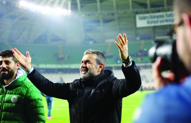Fenerbahçe Aykut Kocaman’ın kapısını mı çalacak?