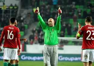'Gri eşofmanlı kaleci' jübile yaptı