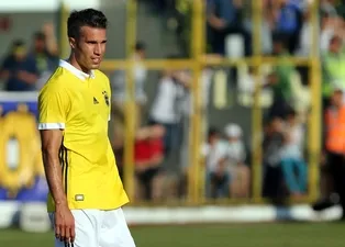 Robin van Persie'den sürpriz talep