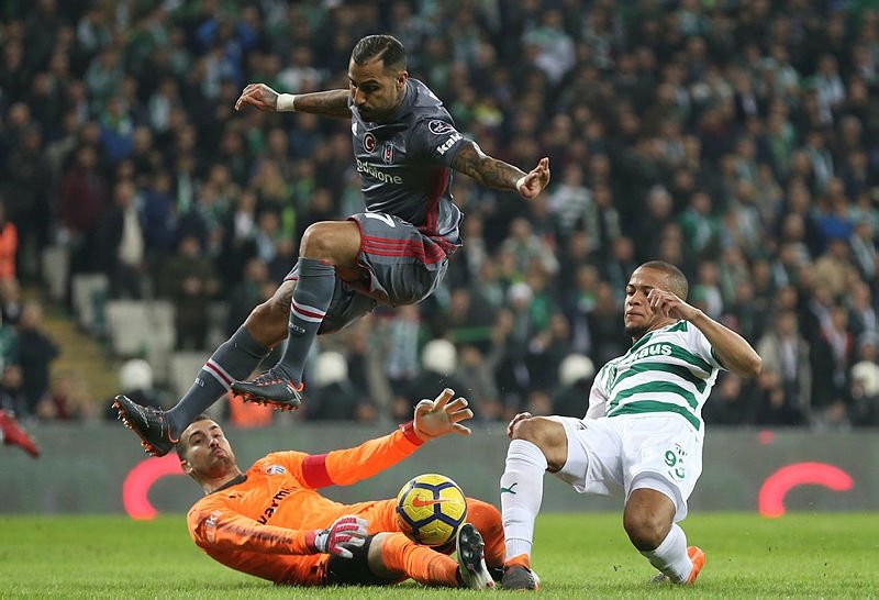 Beşiktaş’ta Quaresma krizi! Şenol Güneş devrede...