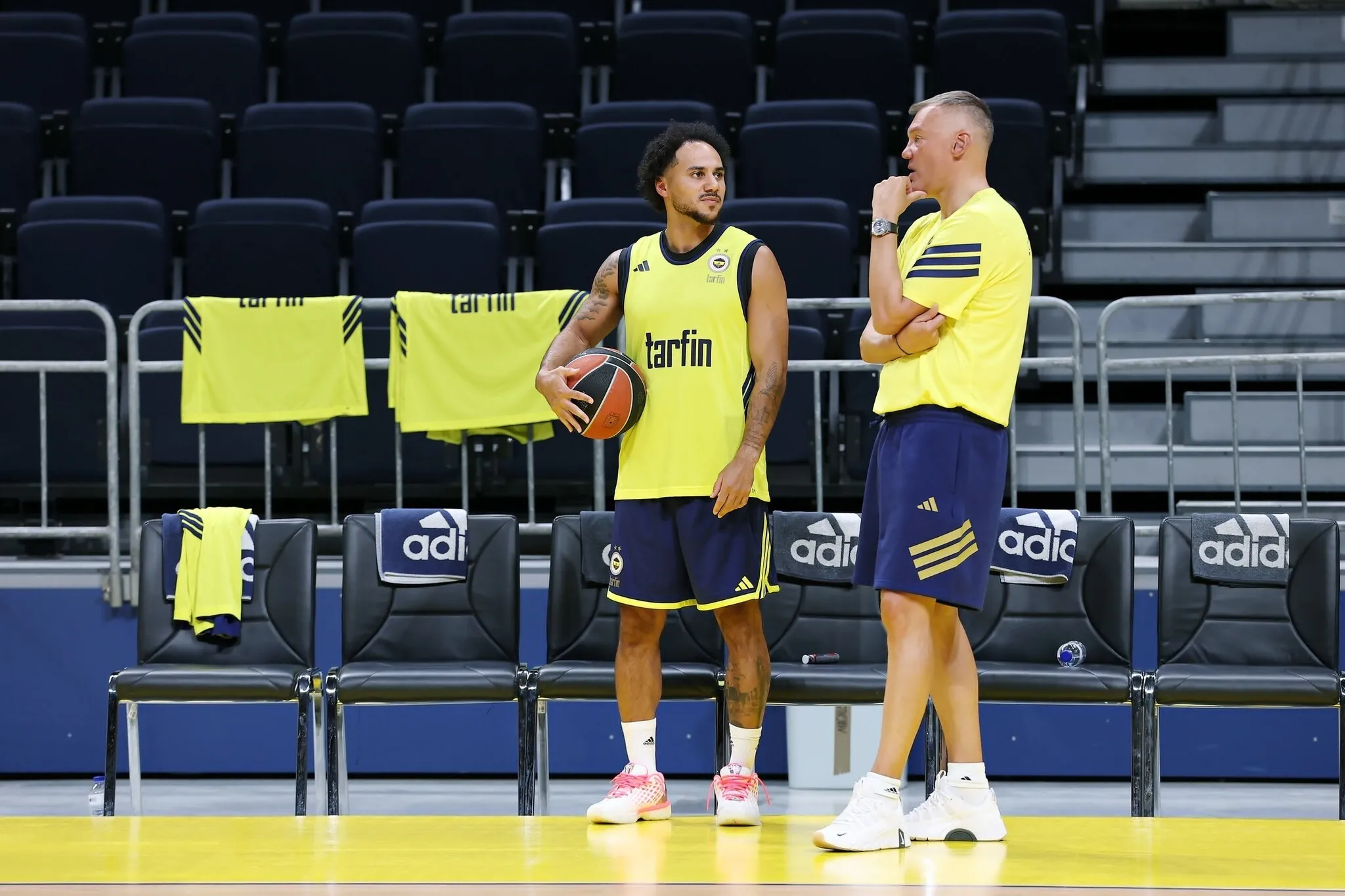 Fenerbahçe Tarfin, Avrupa Ligi Süper Kupa'da mücadele edecek