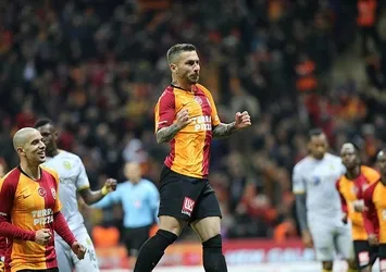 Dünya küçük Adem Büyük!