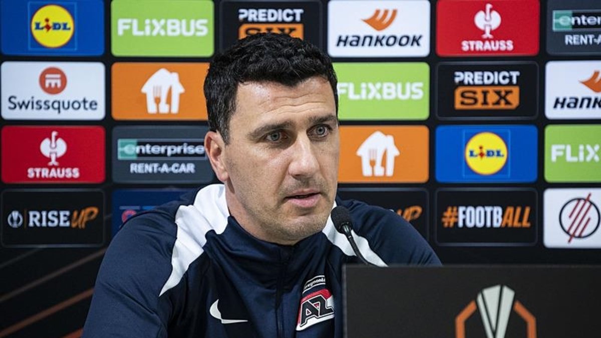 Az Alkmaar Teknik Direktörü Martens'ten flaş Galatasaray sözleri! Az Alkmaar Teknik Direktörü Martens'ten flaş Galatasaray sözleri!