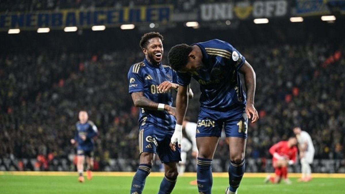 Ajax, Fred için Fenerbahçe'nin isteğini geri çevirdi!