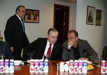 Galatasaray'da kritik toplantı! Yönetim ve Terim...