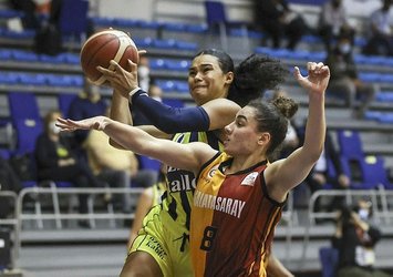 F.Bahçe G.Saray'ı devirdi ve seride öne geçti!