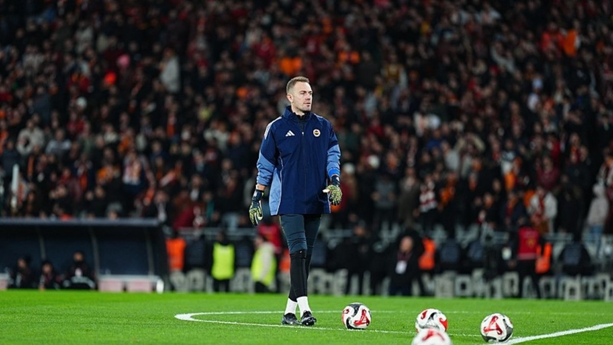 Mert Günok 11 yıl aradan sonra Fenerbahçe kalesinde!