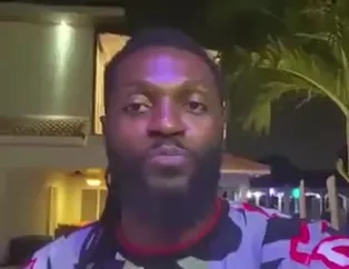 Adebayor yeni takımını duyurdu