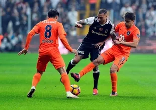 Beşiktaş, Arena'da Başakşehir ile berabere kaldı