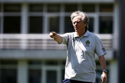 FENERBAHÇE HABERLERİ: Jorge Jesus istedi yönetim alıyor! 3 transfer birden...