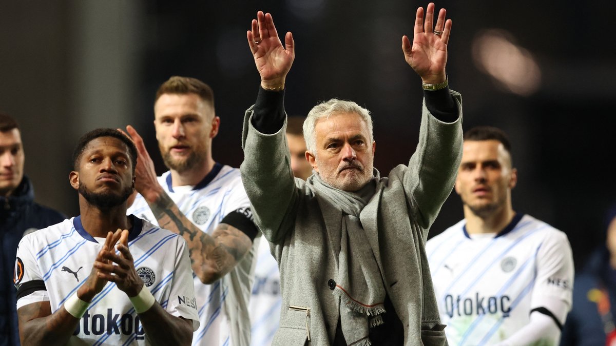 Jose Mourinho: Umarım UEFA beni cezalandırmıyordur! Jose Mourinho: Umarım UEFA beni cezalandırmıyordur!