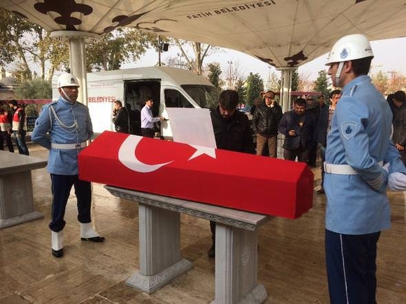 Efsane son yolculuğuna uğurlandı