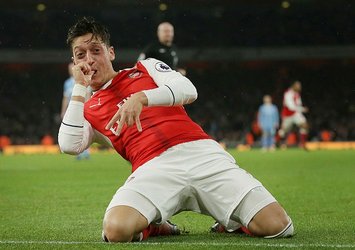 Mesut Özil İtalyanların bile gözünü korkuttu!