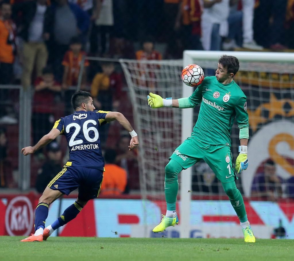 Muslera çalım attı taraftar çıldırdı