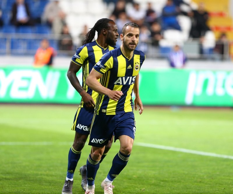 Fenerbahçe’de bir ayrılık bir transfer!