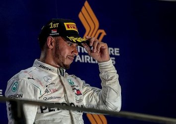 Singapur'da kazanan Hamilton