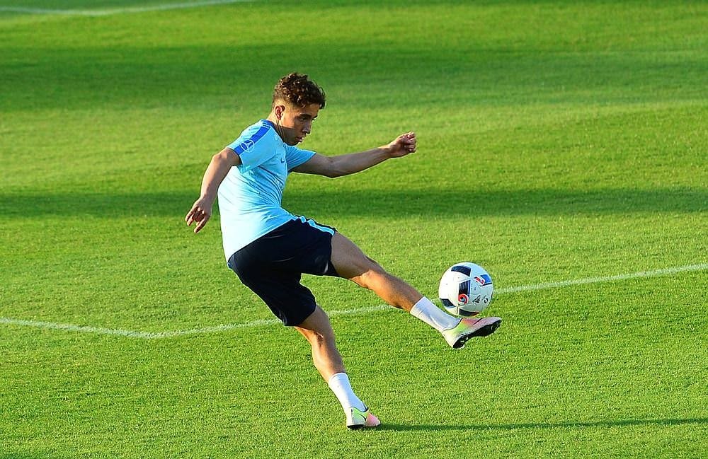 Borussia Dortmund’a transfer olan Emre Mor tarihe geçti!