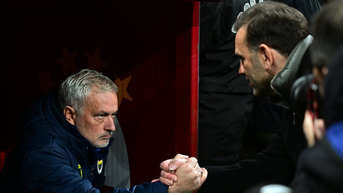 Galatasaray'ın transfer planı altüst oldu! Mourinho...