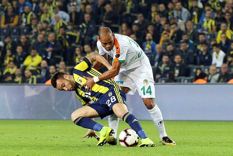 Spor yazarlarından Fenerbahçe ve Beşiktaş yorumu