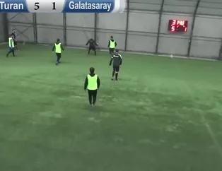 İşte Arda Turan'ın halı sahada attığı müthiş gol!