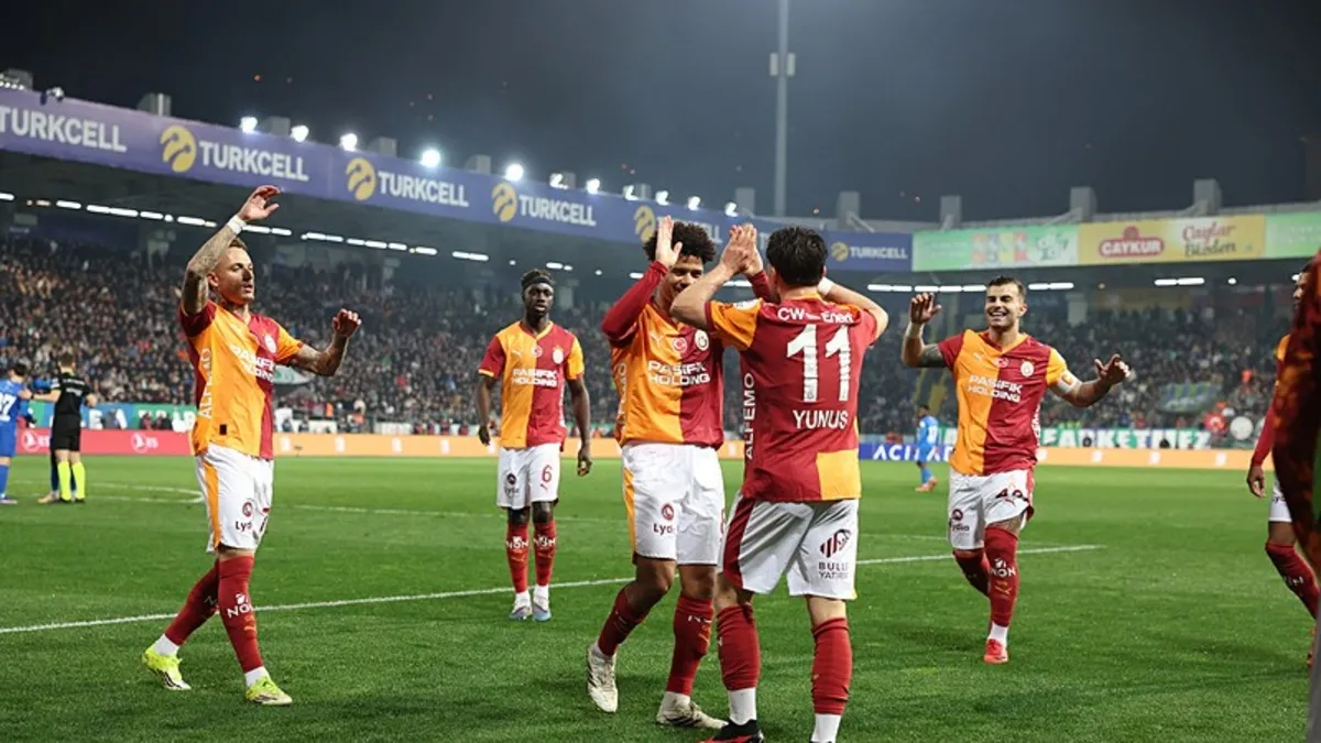 Galatasaray'da forma rekabeti performansları yükseltti!