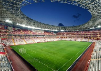 Antalyaspor'dan anlamlı hareket!