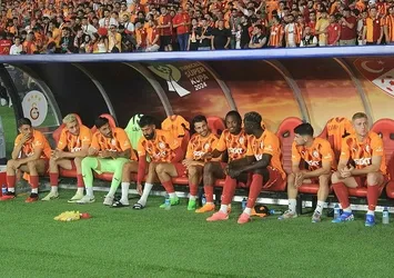 G.Saray'da yaprak dökümü