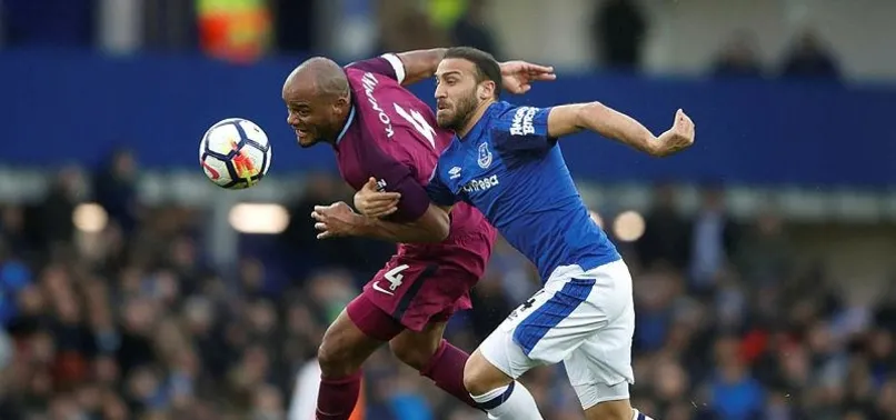 Cenk'li Everton, Manchester City'ye farklı kaybetti