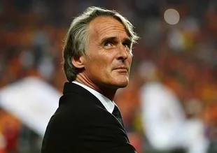 TT Arena'da Riekerink'e sürpriz!