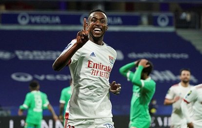 Galatasaray’da forvete Kadewere geliyor!