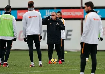 Fatih Terim'den 2 yıldıza hazır ol talimatı!