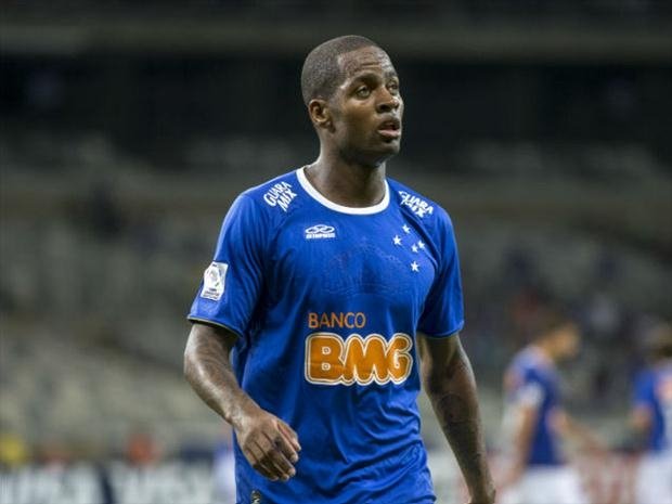 Dede Fenerbahçe’ye doğru