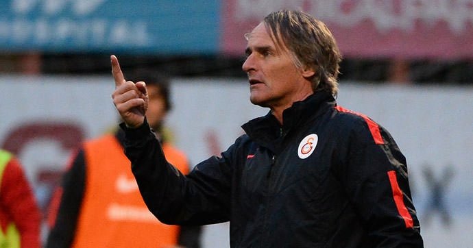 Riekerink birçok oyuncudan az kazanacak