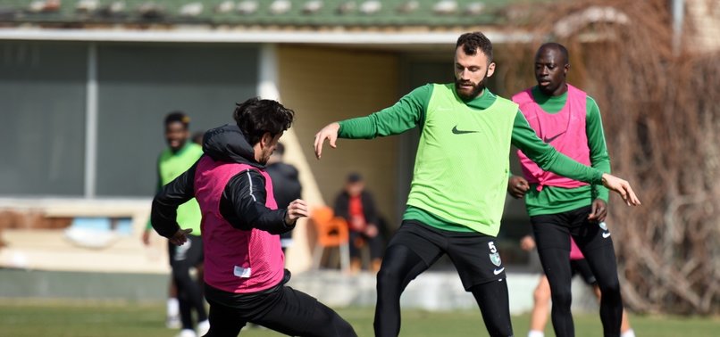 https://iaaspr.tmgrup.com.tr/47b394/806/378/0/0/1600/750?u=https://iaspr.tmgrup.com.tr/2020/02/14/denizlispor-kayserispor-macina-hazir-1581679700795.jpg