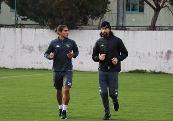 Denizlispor'da şok ayrılık! Sözleşmesini feshetti