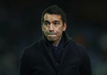 Bronckhorst'tan Beşiktaş açıklaması!