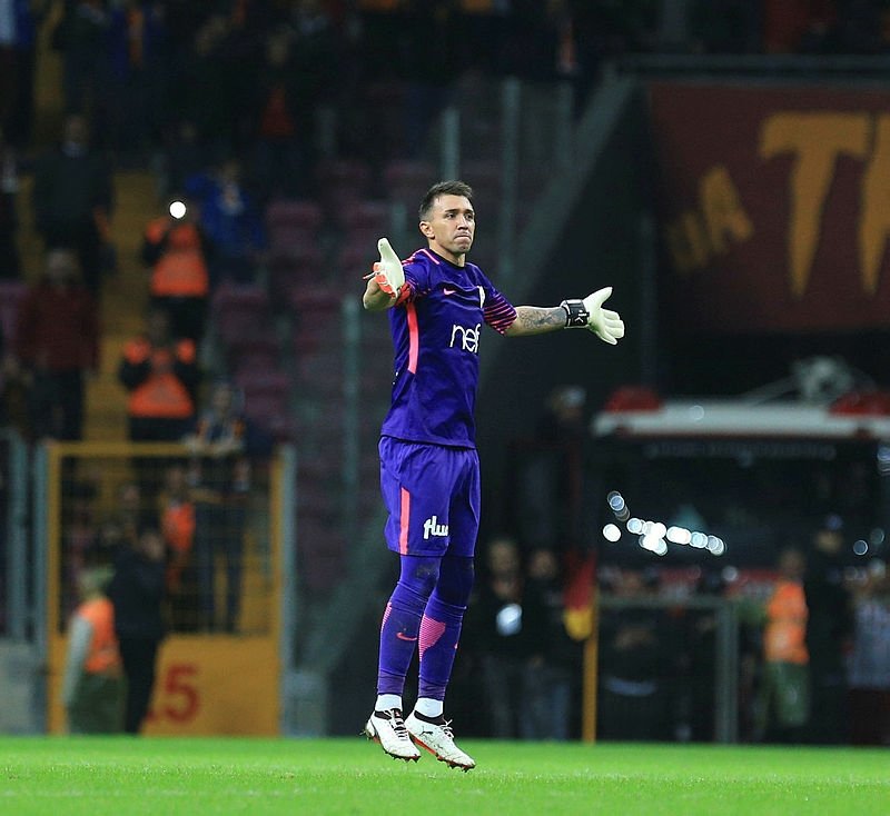 Yine bir numara Fernando Muslera