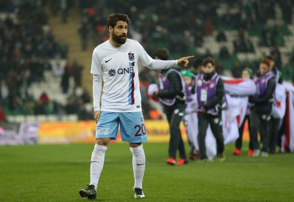 Olcay Şahan üçlü çektirdi