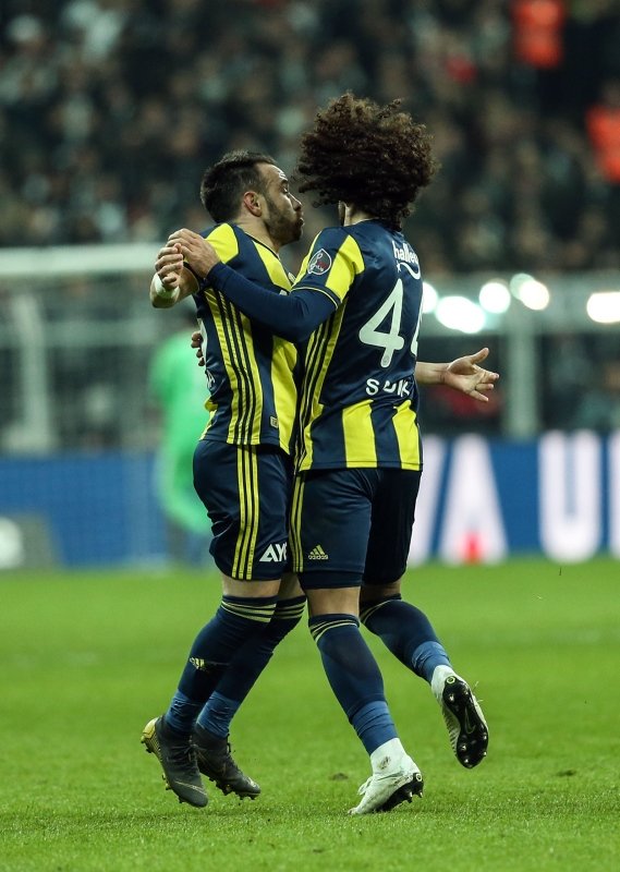 Tolgay Arslan’dan dürüm açıklaması!