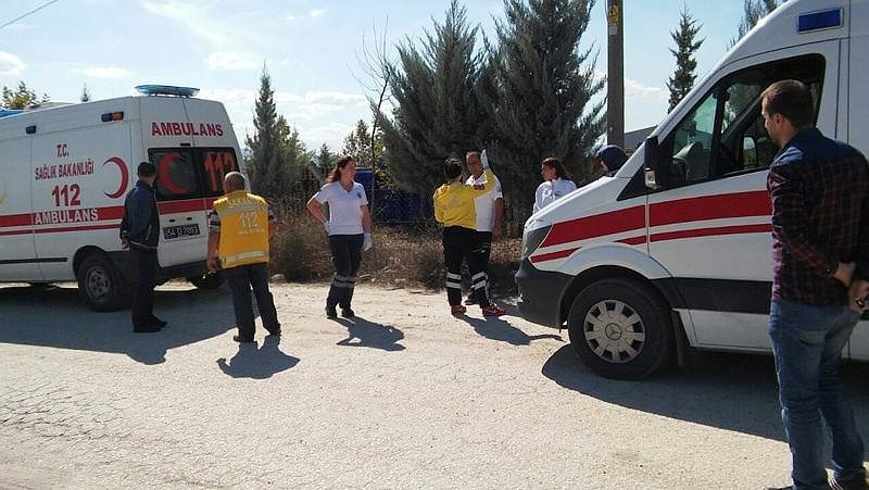 Sakaryaspor ile Eskişehirspor Taraftarı Birbirine Girdi