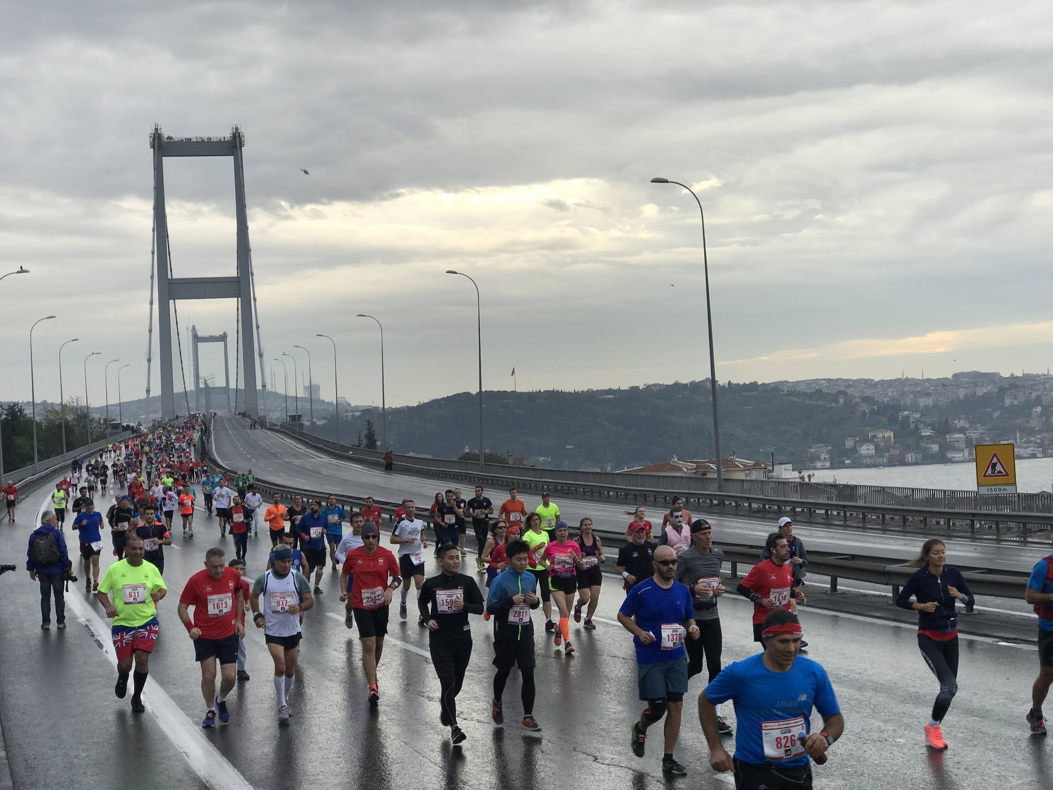 125 bin kişi çocuklar için koşuyor!