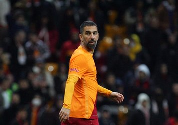 Arda Turan'dan flaş karar!